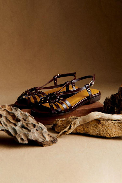 Daria | Sandali Artigianali con Borchie Metalliche